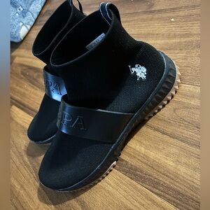 USPA black U.S POLO ASSN size 9